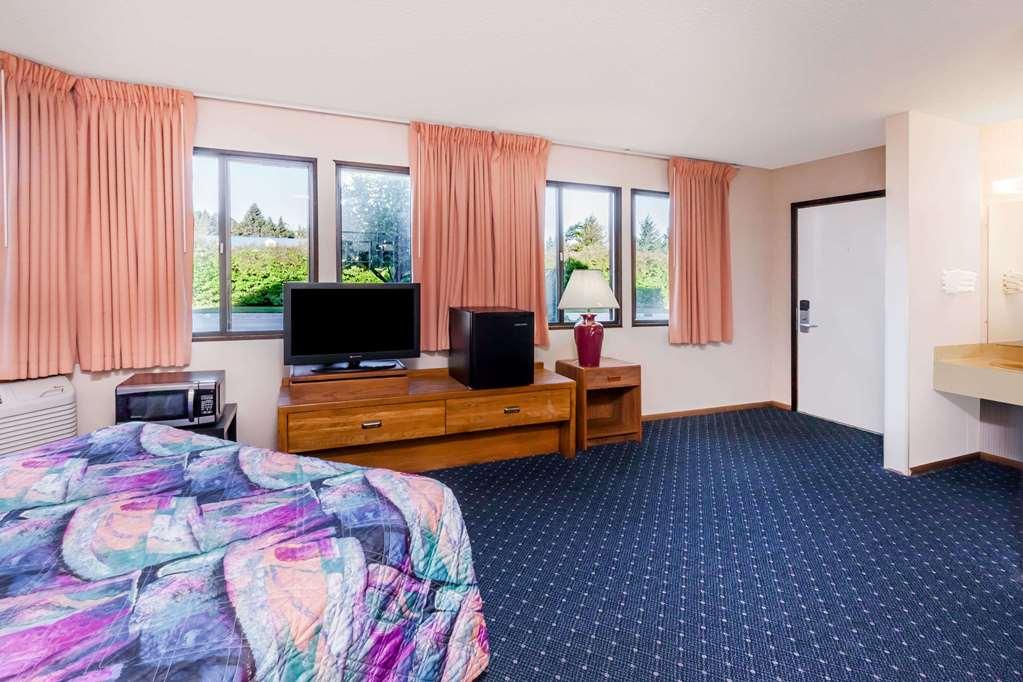 Knights Inn Mackinaw City Pokoj fotografie
