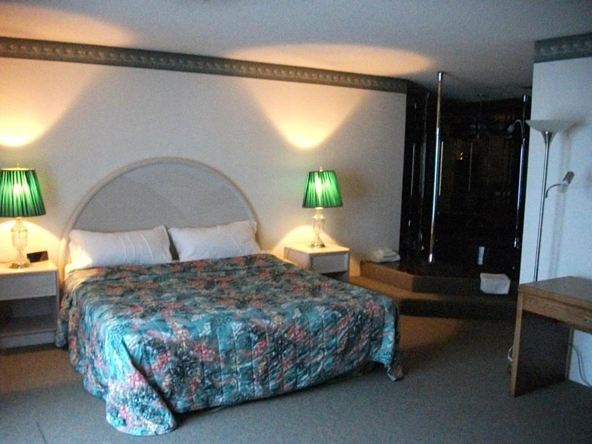 Knights Inn Mackinaw City Pokoj fotografie